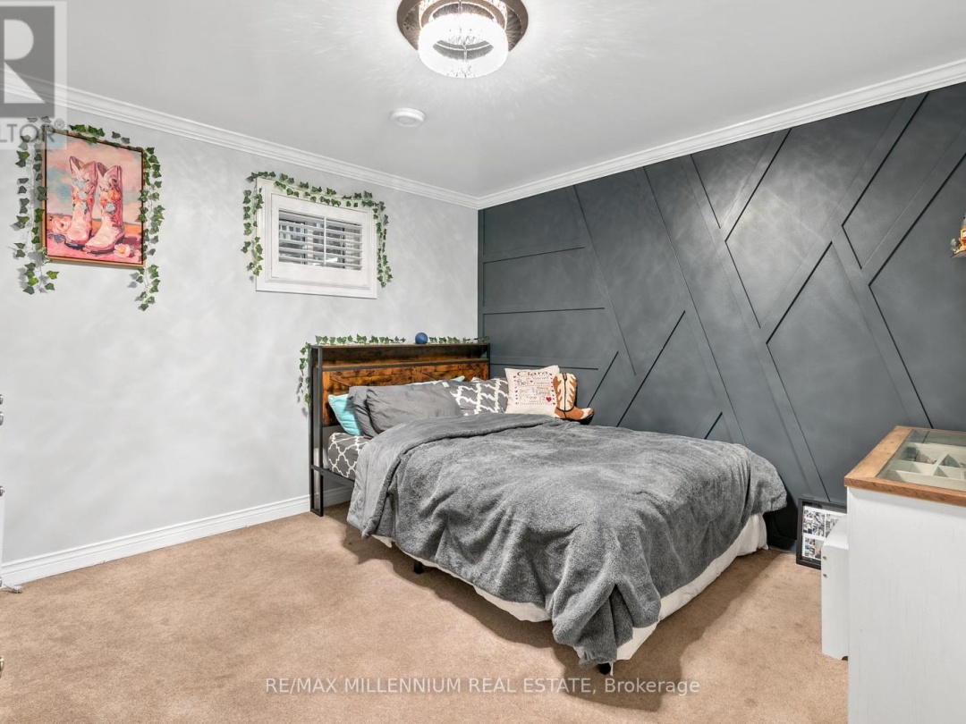 39 TOBOGGAN HILL DRIVE, 