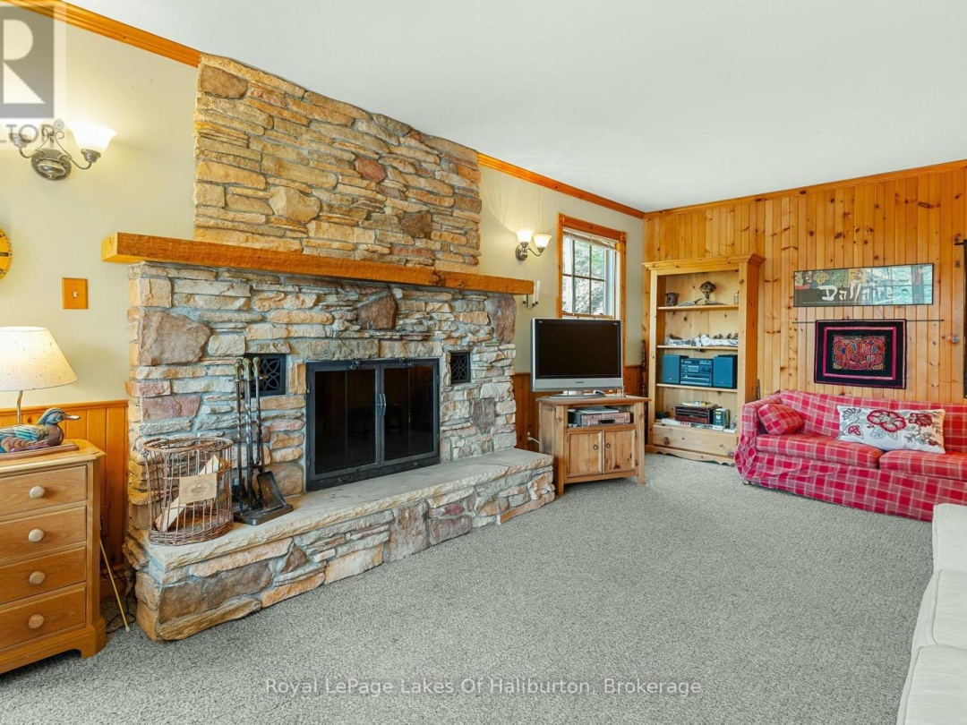 1248 Portage Road, Portage Lake
