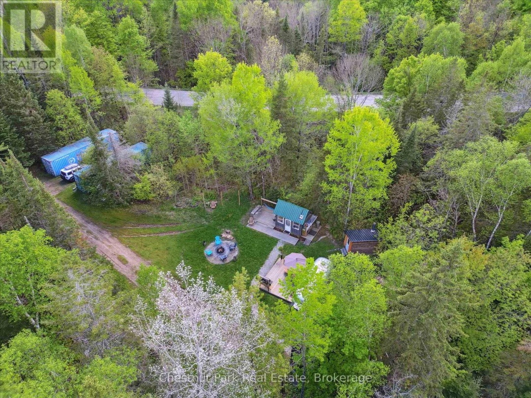 216 BLACKWATER LAKE ROAD, Seguin