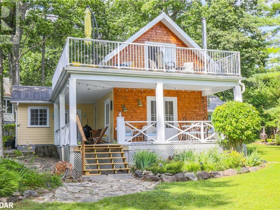 10 Sixth Street, Sturgeon Lake