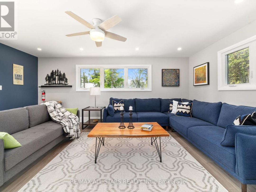 15 BERRY LANE, 
