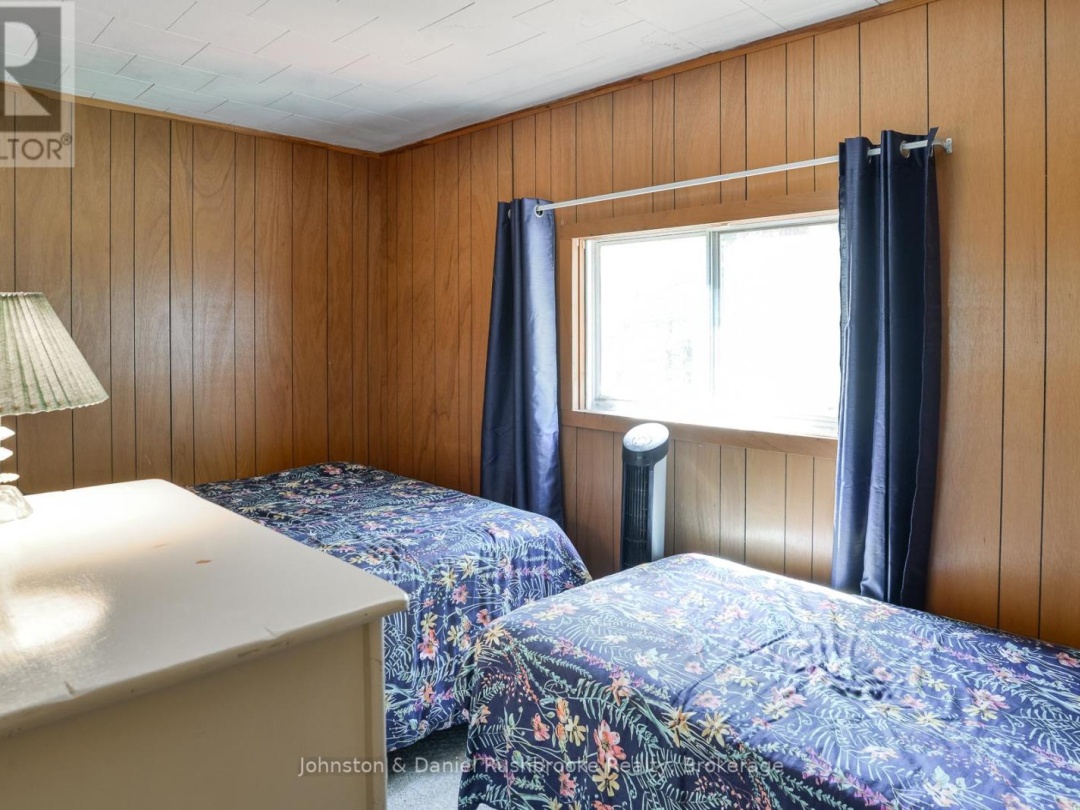 1116 Tryon Drive, Kahshe Lake