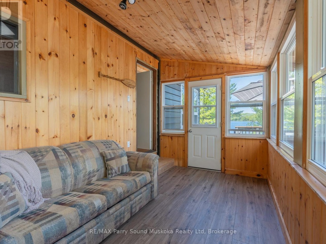 7 ISABELLA ISLAND, 