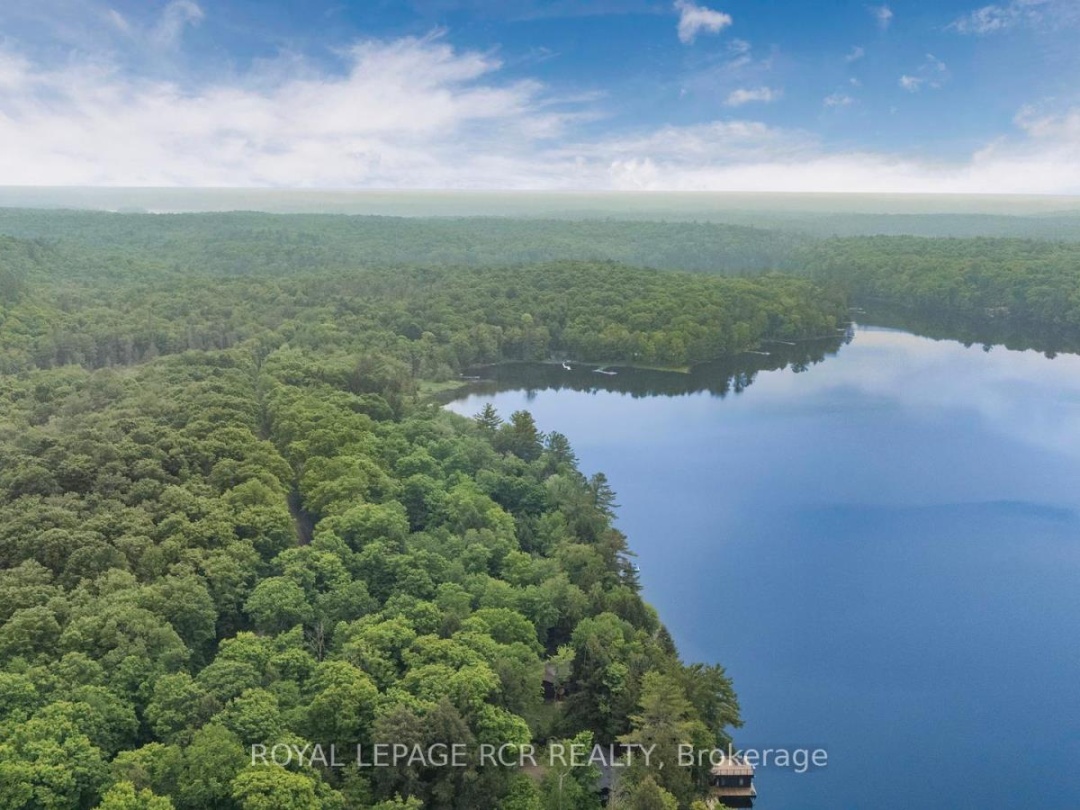 1034 BIRD LAKE CRESCENT, 