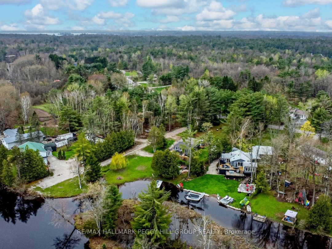 7952 Park Lane Crescent, Black Lake