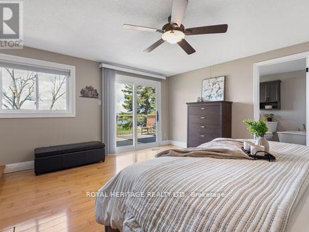 7 NORTH SERVICE ROAD, 