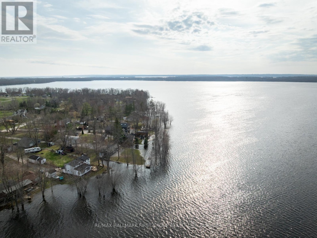 6386 Bluebird Street, St John Lake