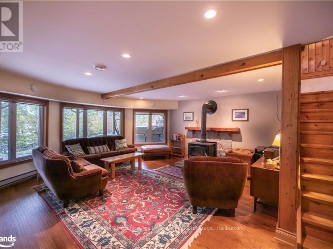 1016 Pegg Drive, Kennisis Lake