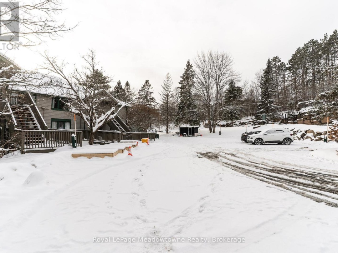 301 - 34 DEERHURST GREENS ROAD, 