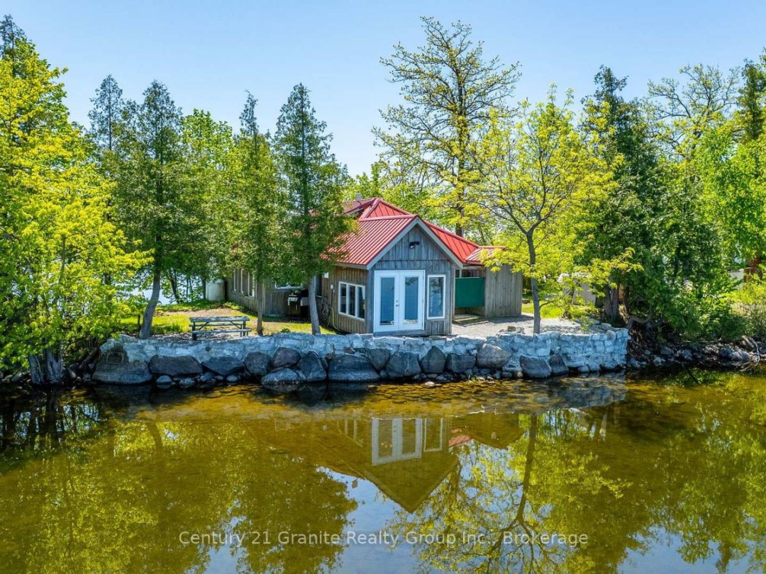 359 Avery Point Road, Dalrymple Lake