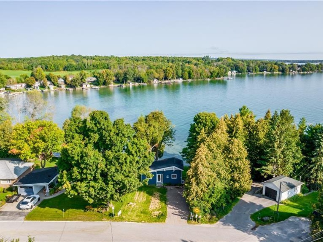47 MOON POINT Drive, Lake Simcoe