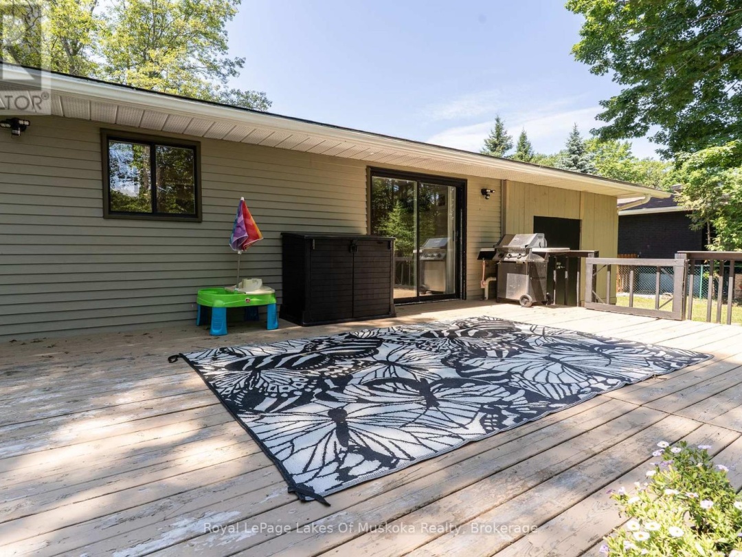 220 ALEXANDER STREET, 