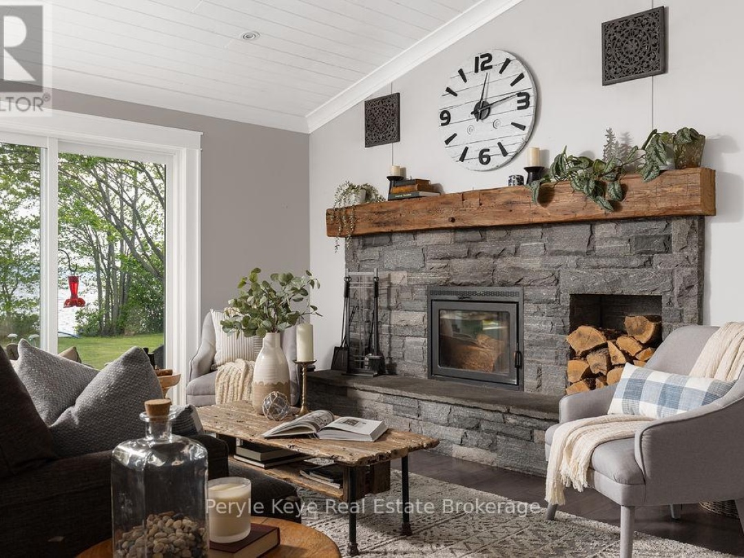 118 ROBIN ROAD, 