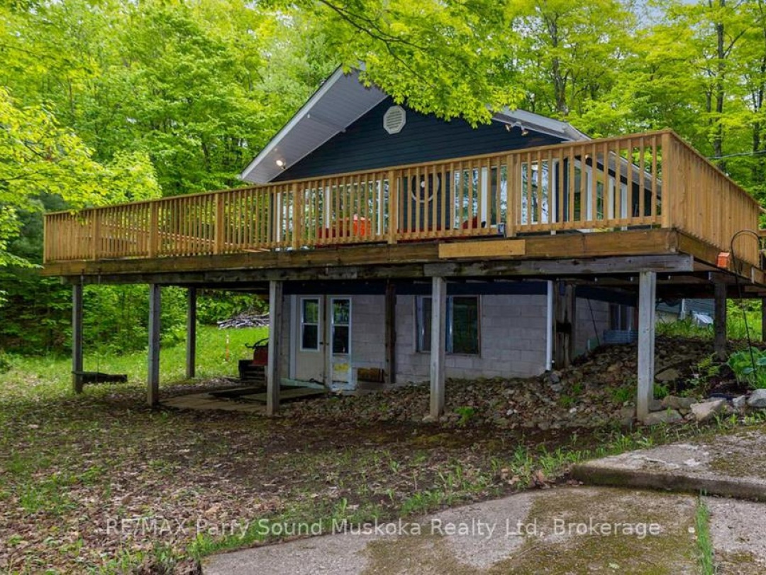 131 DOWNES ROAD, Horseshoe Lake