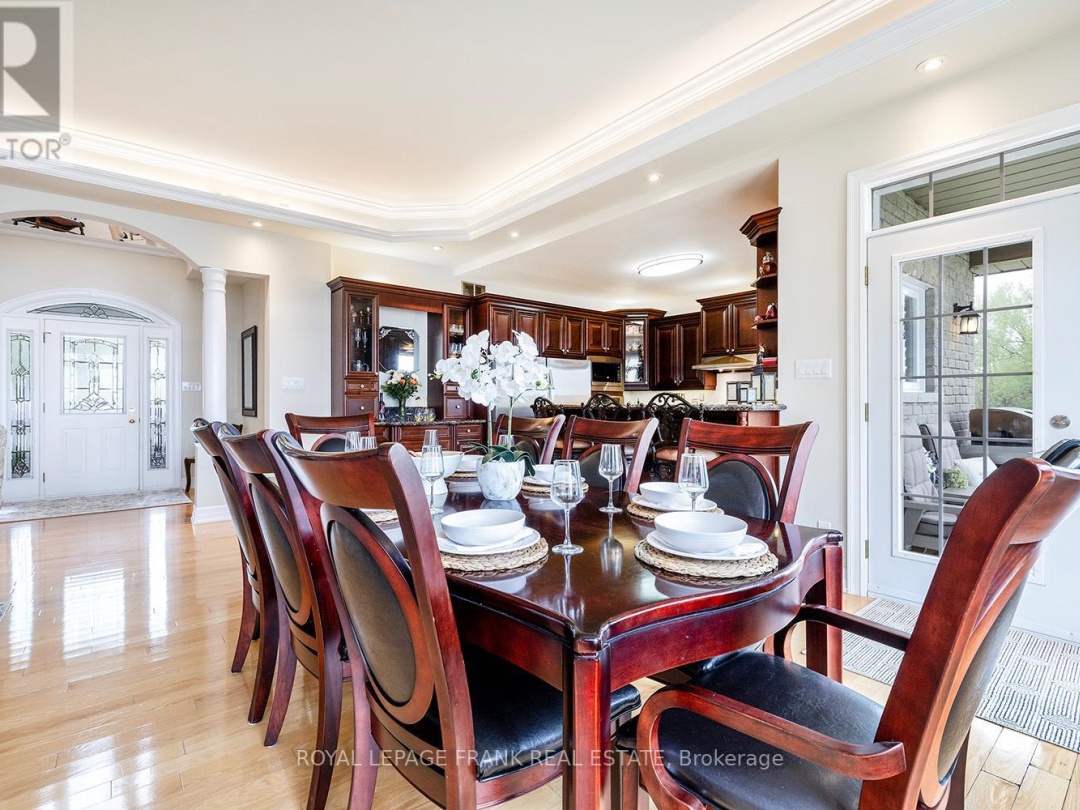 24 GILSON POINT PLACE, Lake Scugog