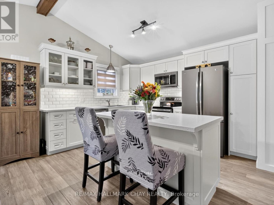 202 VEL-DOR CRESCENT, 