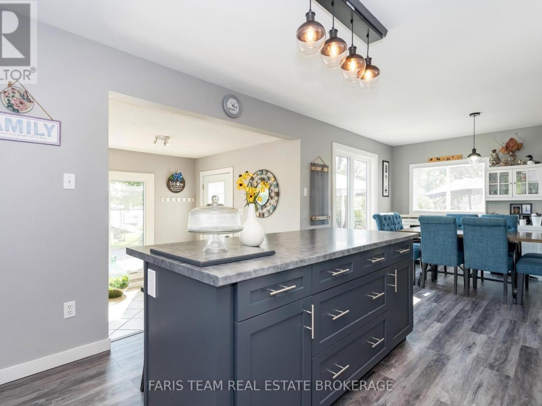 57 PORT SEVERN ROAD N, 