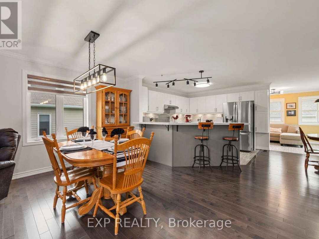 10 SINCLAIR CRESCENT, 