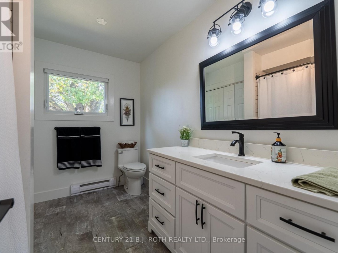 8101 KINGS RIVER ROAD, 