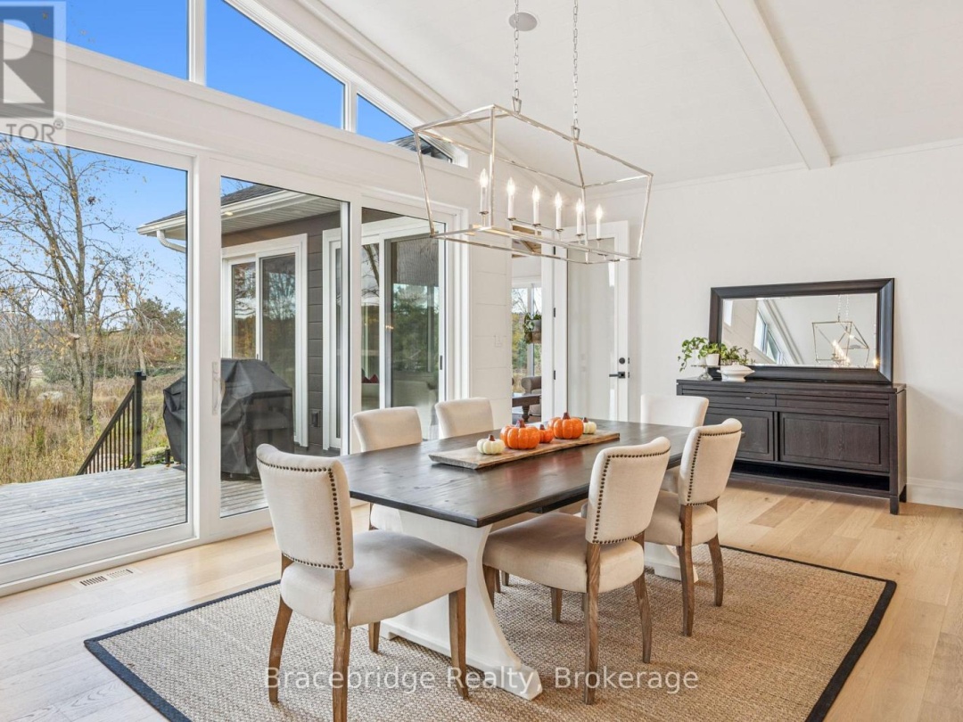 1006 STEPHENS BAY ROAD, 