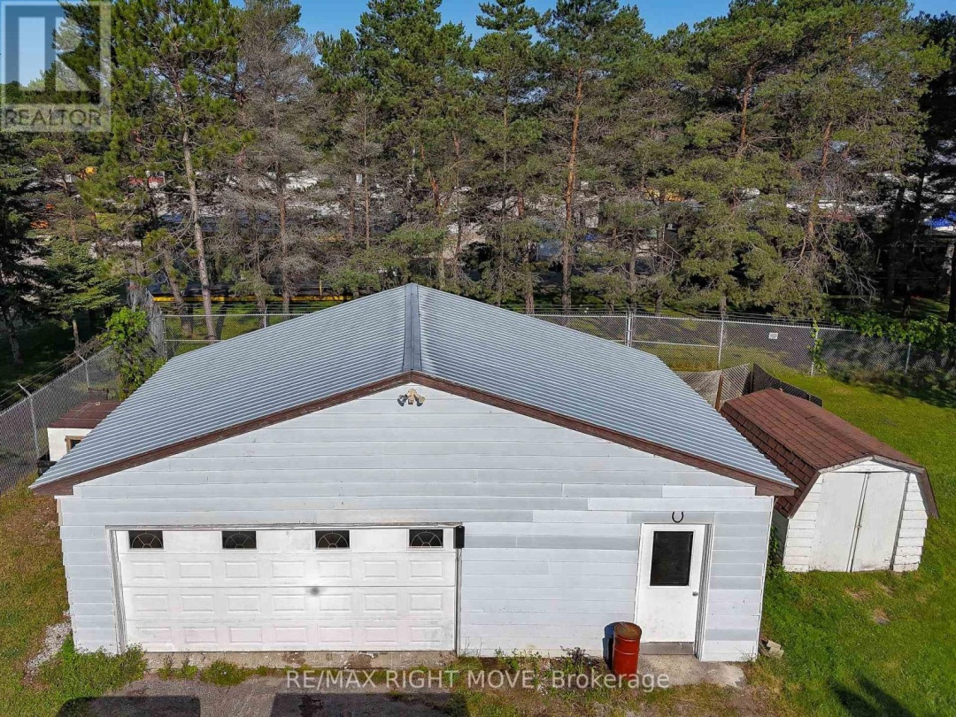 4142 Stewarts Lane, Severn