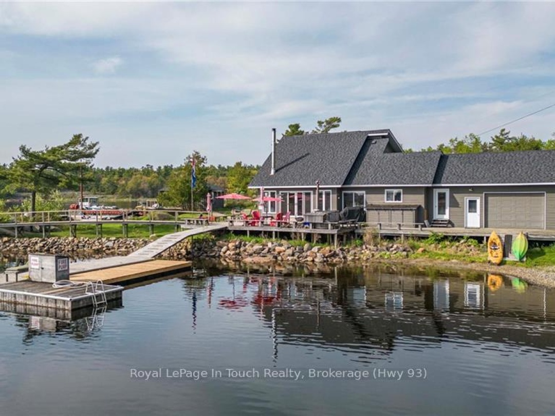 B55 19 Moon Island, Georgian Bay