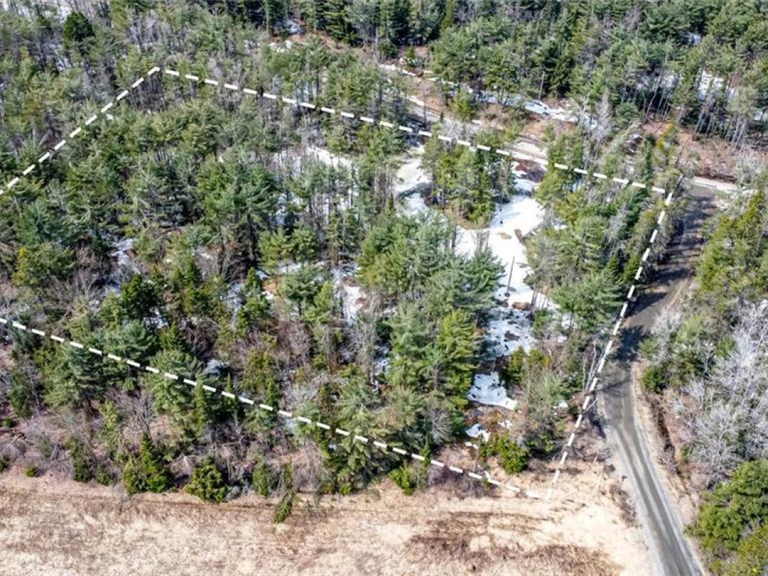 1036 Hopkins Road, Gravenhurst