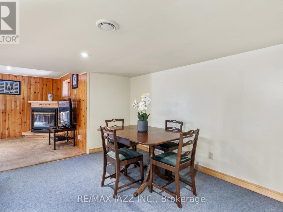 1092 Briscoe Drive, Kushog Lake