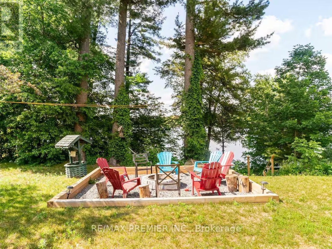 570 Phillip Street E, Gull Lake