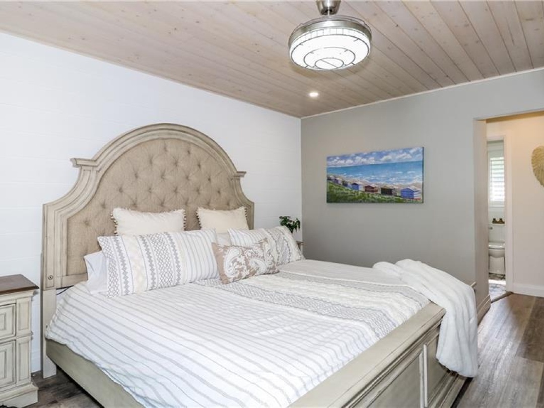 241 Eight Mile Point Road, Lake Simcoe