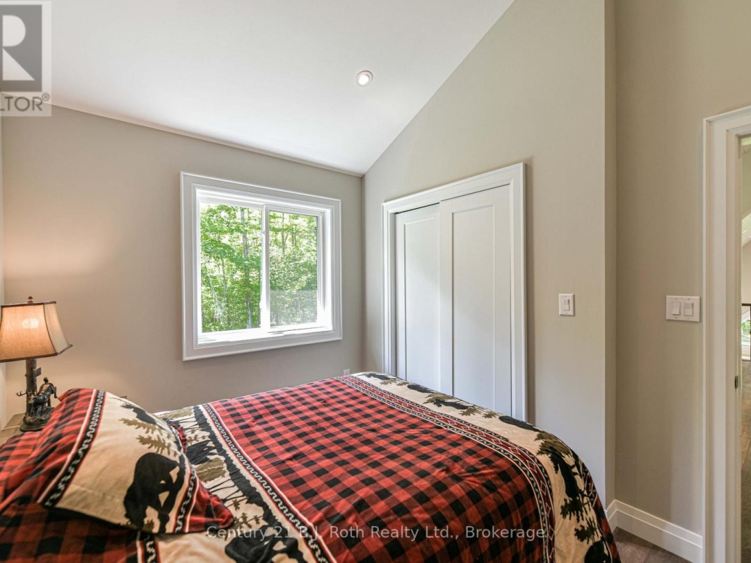 3082 FAIRGROUNDS ROAD, 