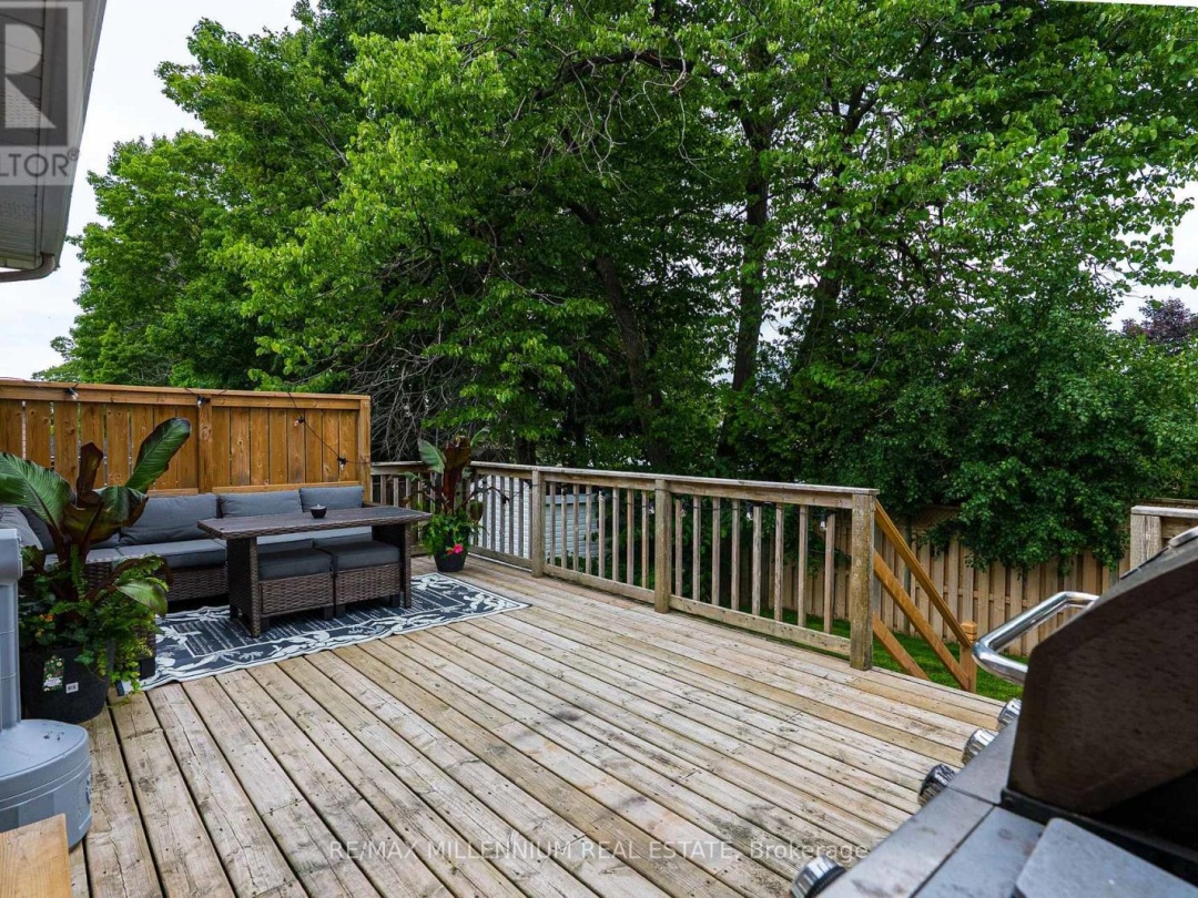 39 TOBOGGAN HILL DRIVE, 