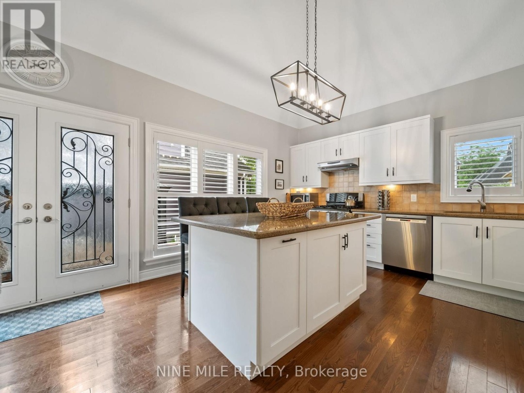 8 5 Invermara Court, Lake Simcoe