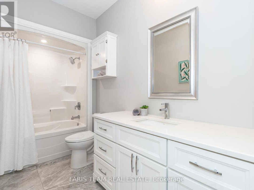 5 Breanna Boulevard, Oro-Medonte (Prices Corners)