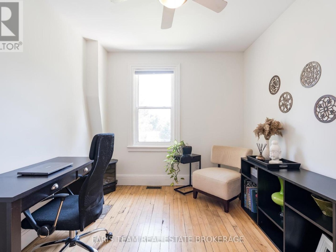 323 WARMINSTER SIDE ROAD, 