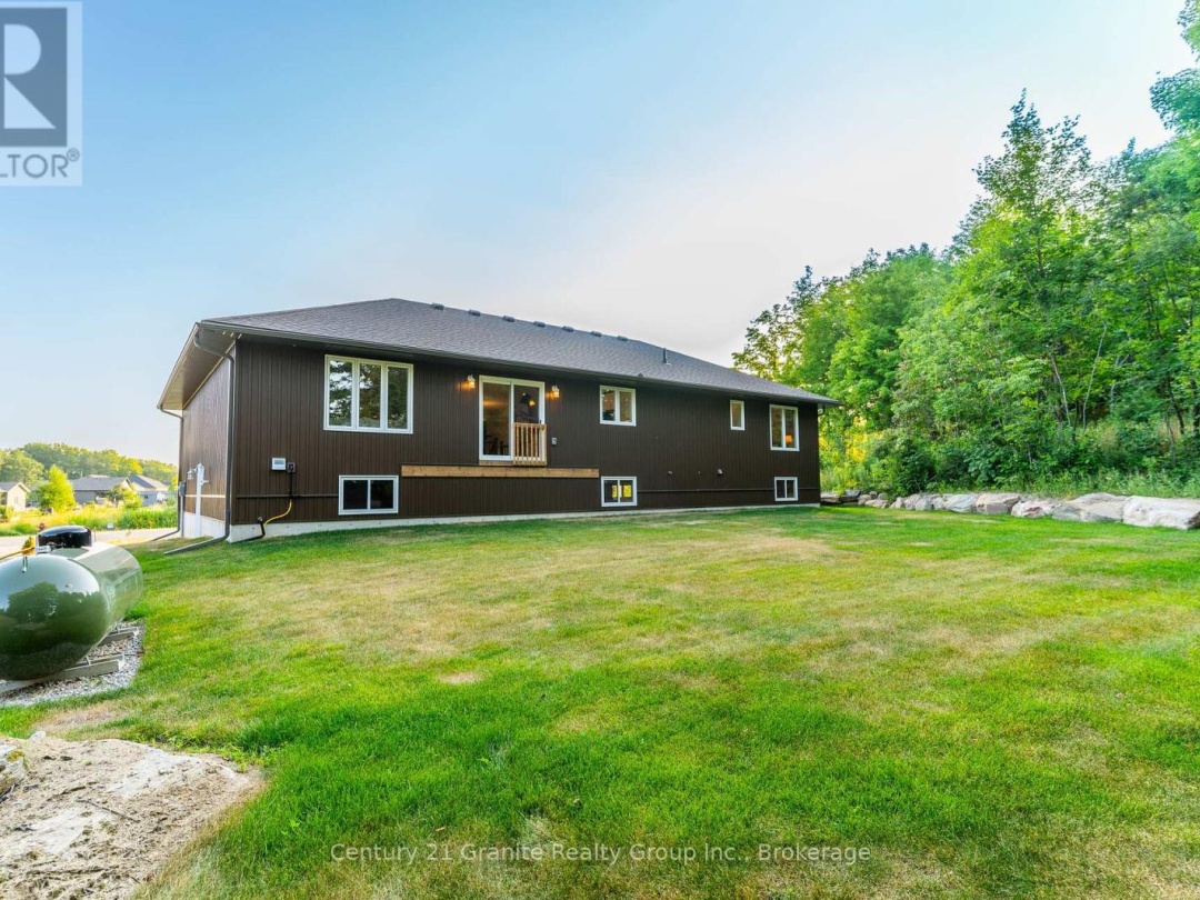 7 MARLUC AVENUE, 