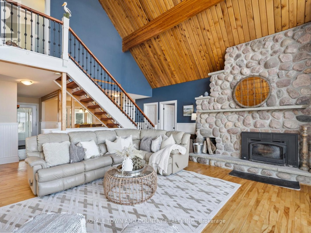 151 Peller Court, Pigeon Lake