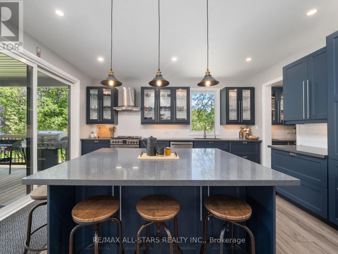 15 BERRY LANE, 