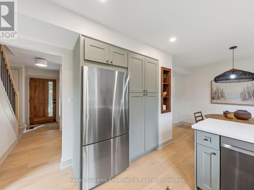 14 MARIPOSA DRIVE, 