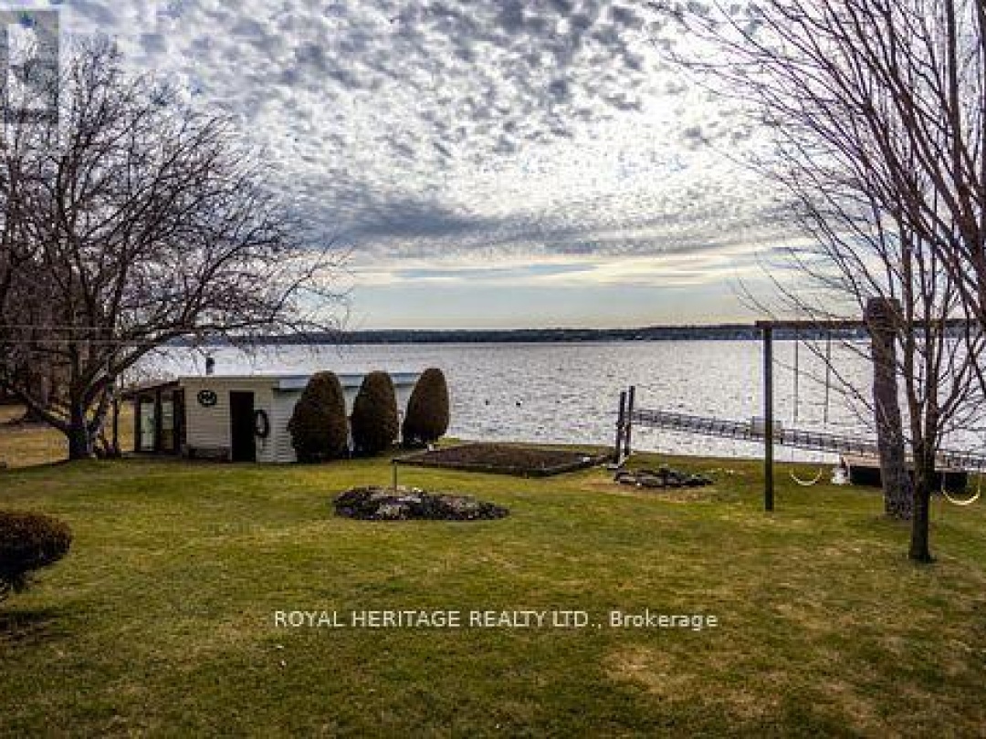 111 Beehive Drive, Sturgeon Lake