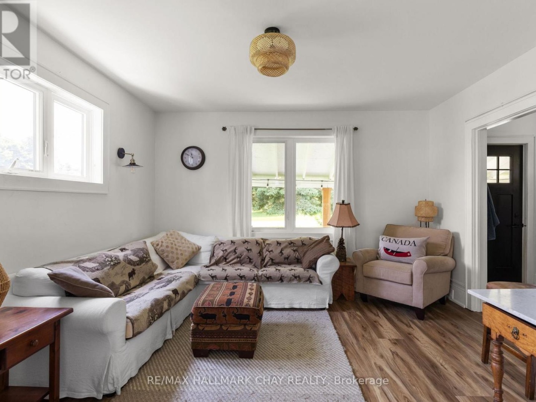 1866 WARMINSTER SIDE ROAD, 