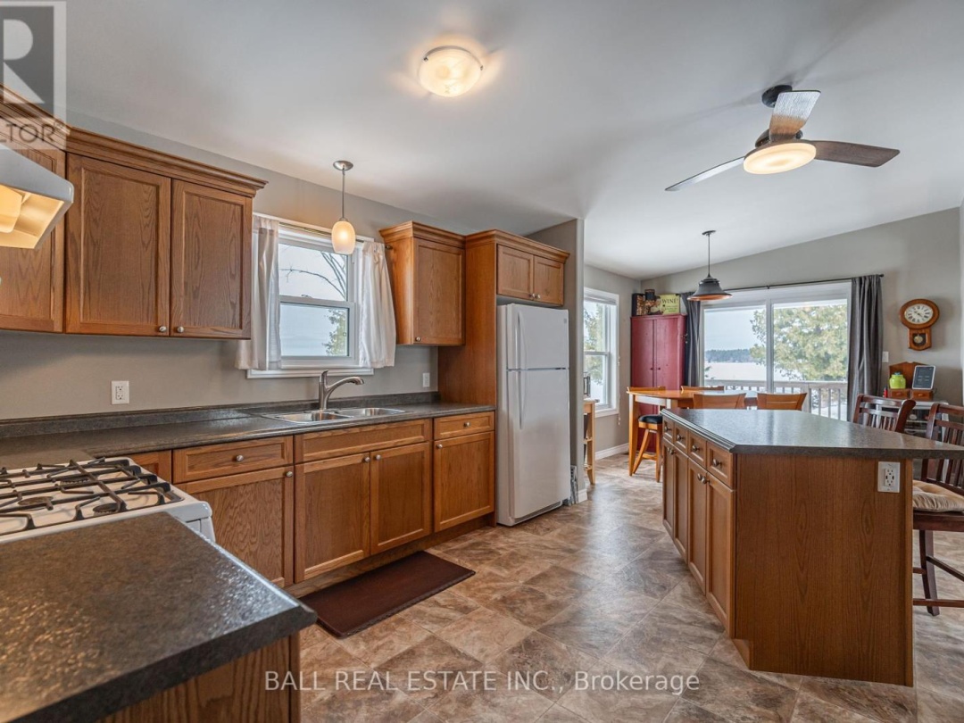 35 Elder Street, Sturgeon Lake