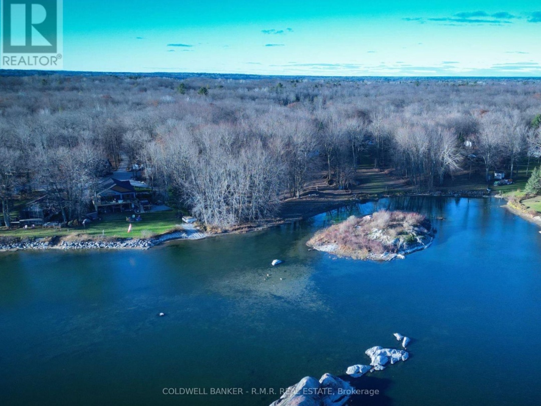 3493 Southwood Beach Boulevard, St John Lake