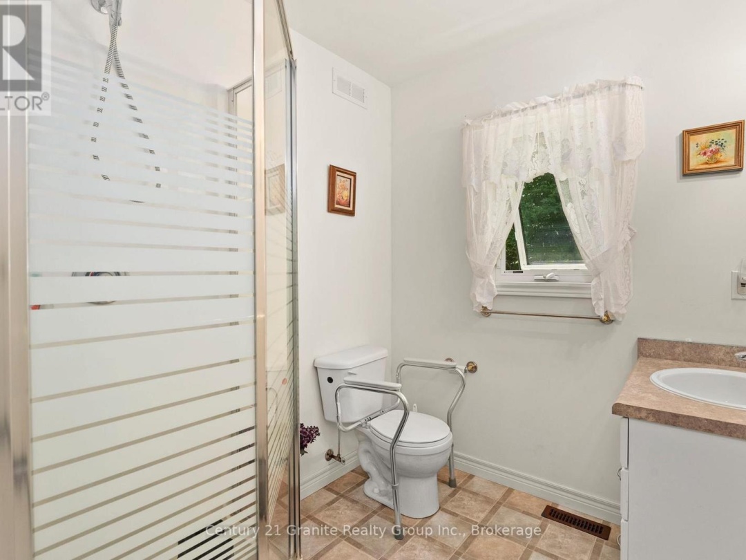 1753 NORTHSHORE ROAD, Maple Lake
