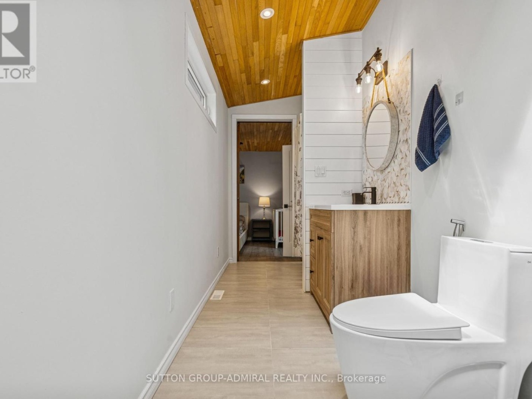 1023 Kirkpatrick Lane, Lake Muskoka