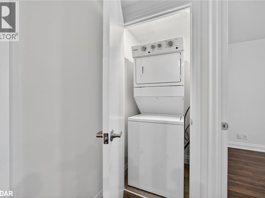 58 LAKESIDE Terrace Unit# 305, 