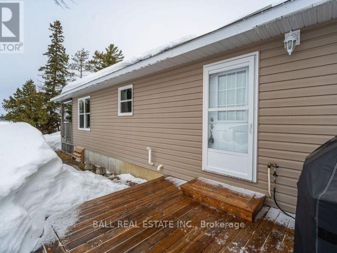 35 Elder Street, Sturgeon Lake