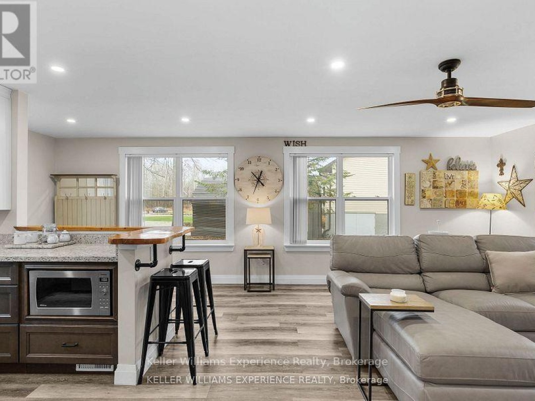 4027 Glen Cedar Drive, Lake Simcoe