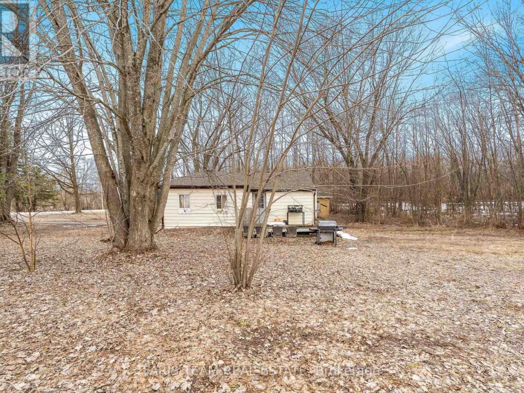 4076 Airport Road, Ramara