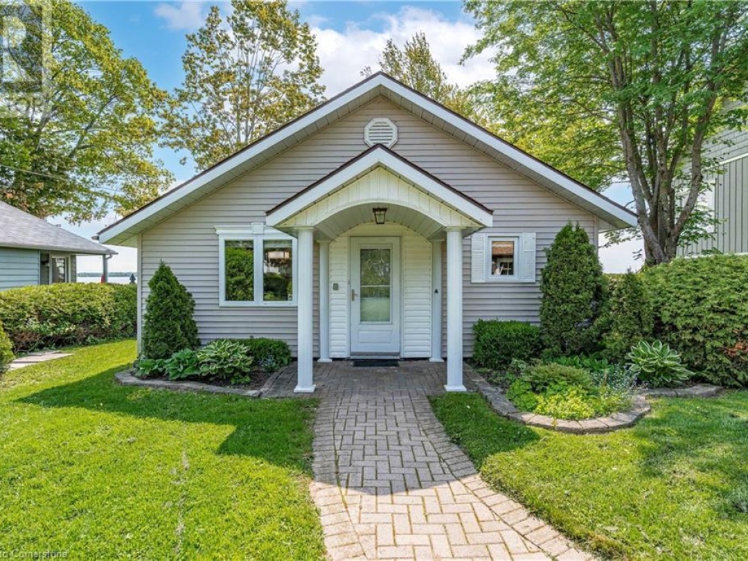 2703 LAKESIDE Drive, 